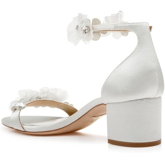 Never worn and still in box! Badgley Mischka Candy Embellished Block Heel size 9 - Picture 2 of 5